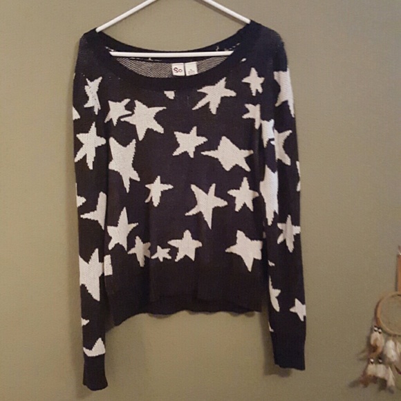 Black and white kohl's stars sweater
