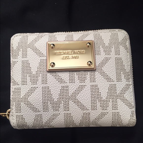 Michael Kors wallet