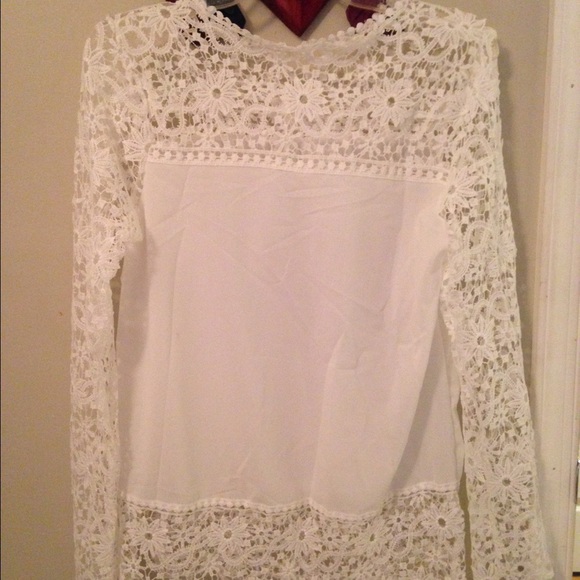 Lace trim top. NWOT