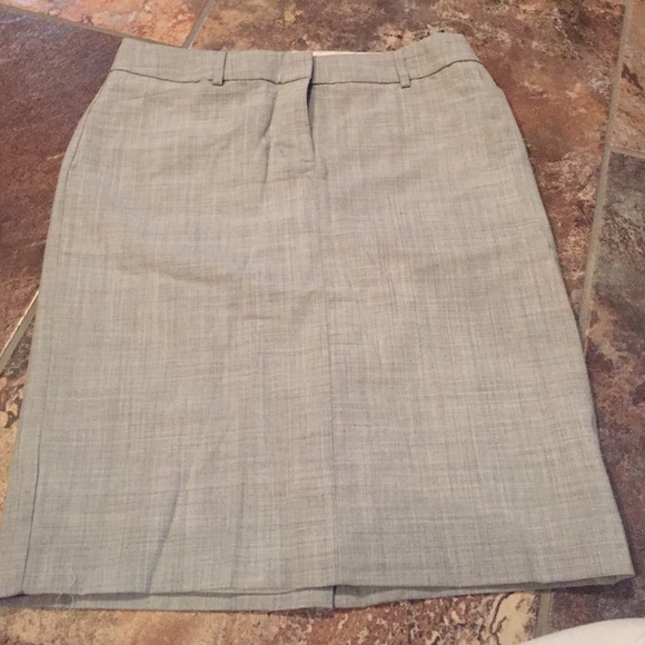 Express Editor business skirt