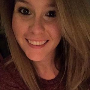 Meet your Posher, Hillary