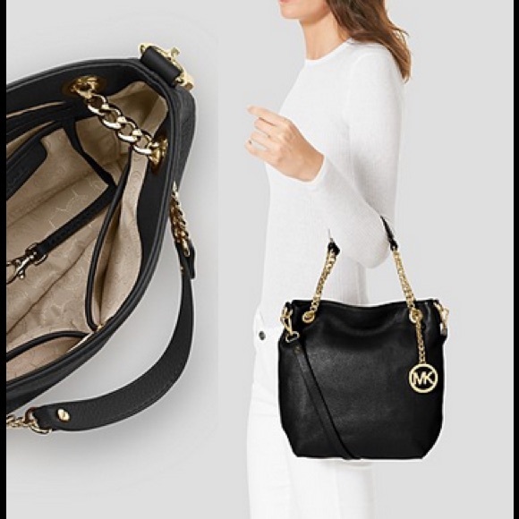 ❌SOLD❌ 🎉HP🎊MK Jet Set Med Chain Shoulder Tote - Picture 2 of 4