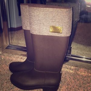 YAYA's rain boots