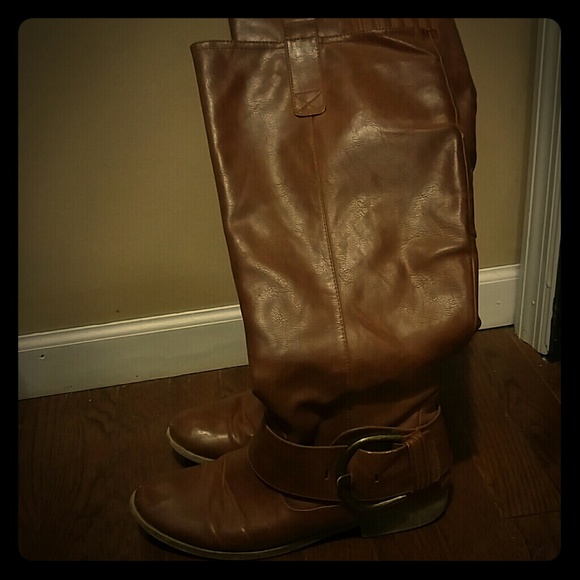 Light brown boots