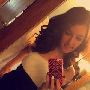 Meet your Posher, Jennifer