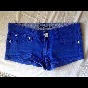 Low/mid rise shorts