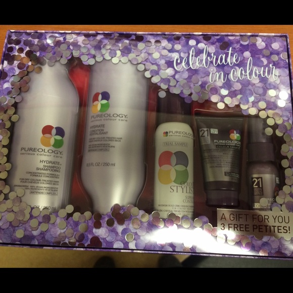 **PUREOLOGY HOLIDAY GIFT SET**