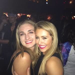 Meet your Posher, Corinne