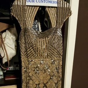 Adrianna Papell Envelope Back Dress