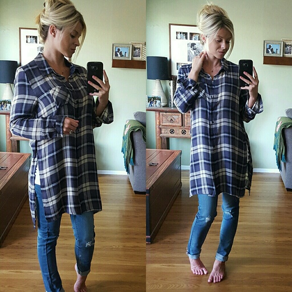 RESERVED 💋Oversized Plaid Button-down - Picture 3 of 4