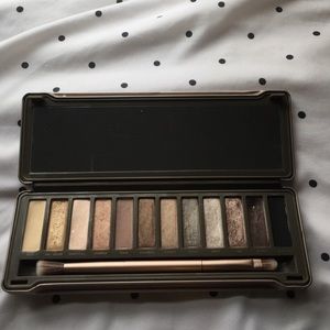 [RESERVED] Urban Decay Naked 2 Palette