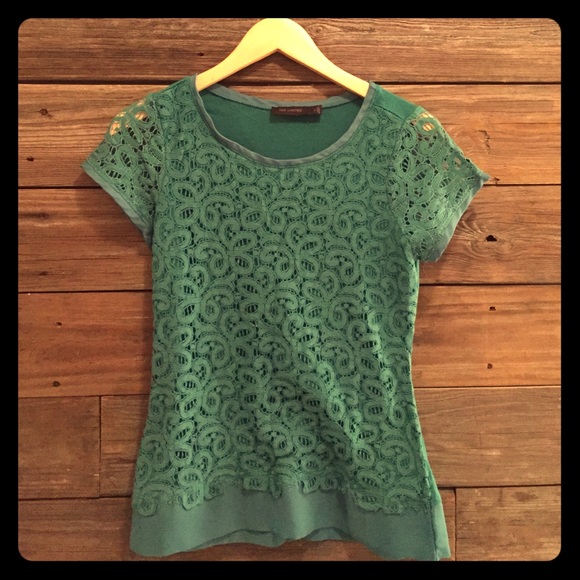Pretty Green Lace Like Top