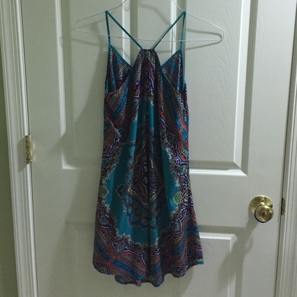 Dress - Picture 3 of 3