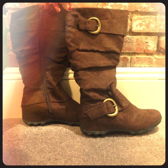 Beautiful brown boots!