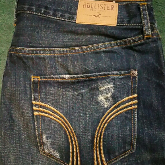 Hollister jeans size 28