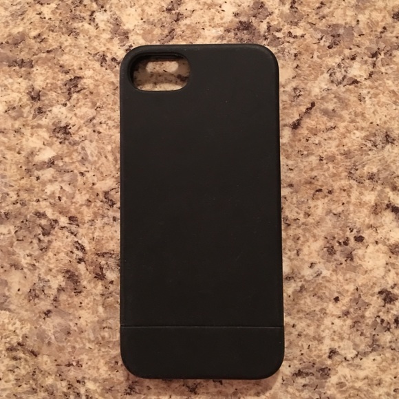 Black iPhone 5/5s case