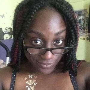 Meet your Posher, Desiree