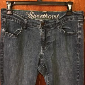 Old Navy Sweetheart Skinny Jeans With Zipper Leg