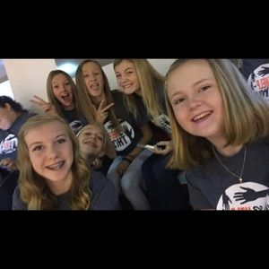 Meet your Posher, Chloe