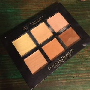 Anastasia Beverly Hills Light Cream Contour Kit