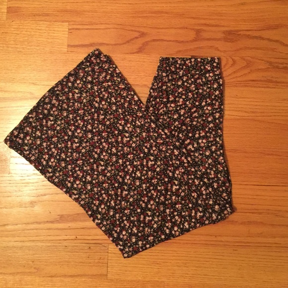 New floral palazzo pants - Picture 3 of 4