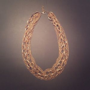 Gorgeous gold colored necklace