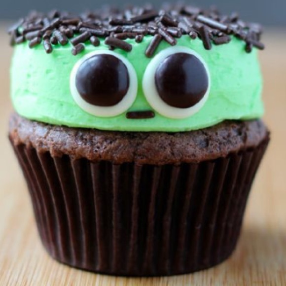 Meet your Posher, Vicky