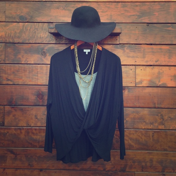 Deep V cross front top