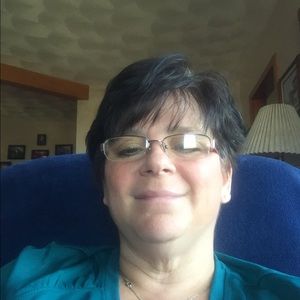 Meet your Posher, Lona