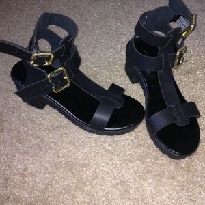 Super cute sandals with platform and heal