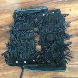 five layer fringe Minnetonka boots