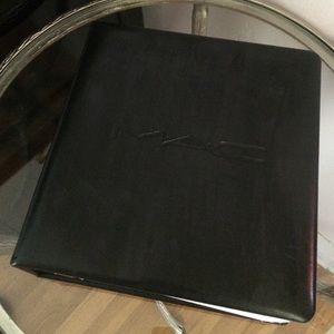 MAC cosmetics Vegan leather binder