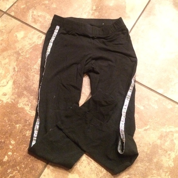 Victoria's Secret pink leggings