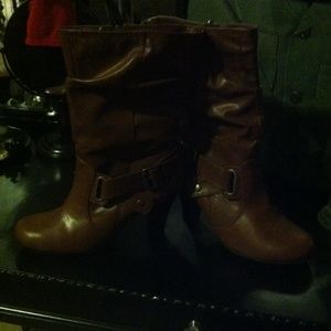High heel leather boots