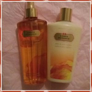 VS Amber Romance Body Lotion & Fragrance Set