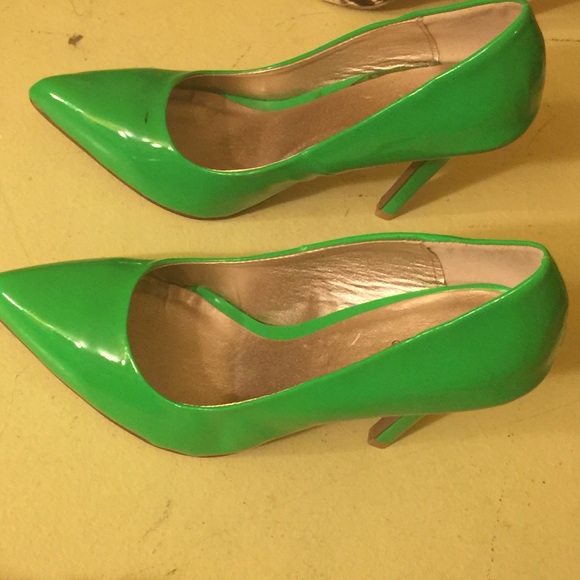 Heels - Picture 1 of 1