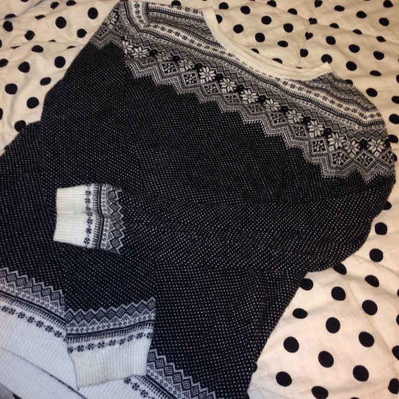 Forever 21 sweater