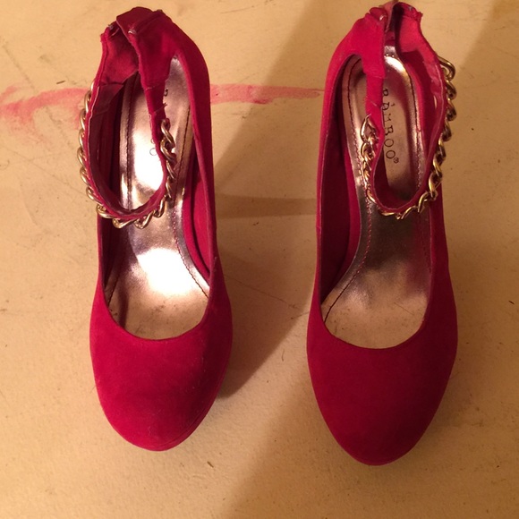 Heels - Picture 1 of 1