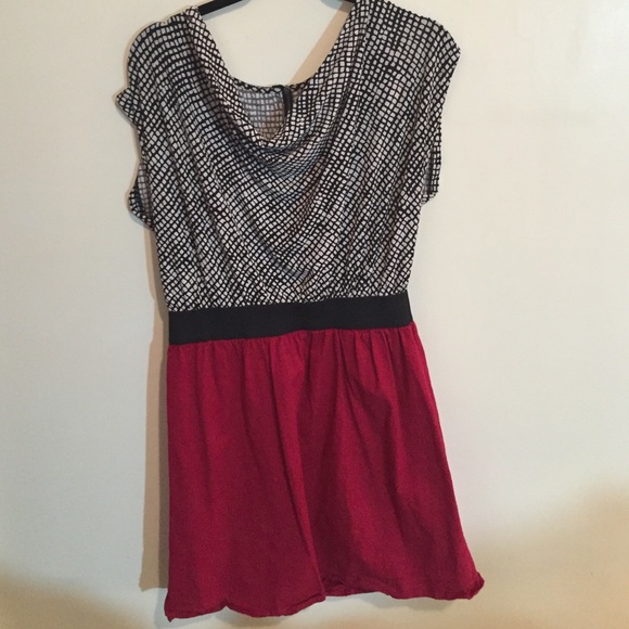 Black/white and red dress, size L - Picture 1 of 3