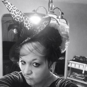 Meet your Posher, Lacy