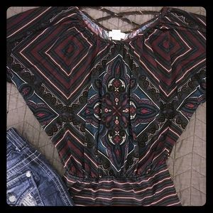 Candies Burgandy & Blue Top. Size M