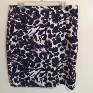 Ann Taylor size 12 purple/white pencil skirt