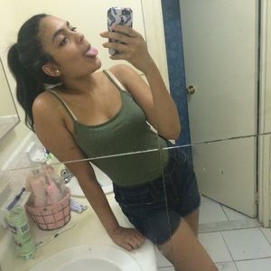 Meet your Posher, Sharina