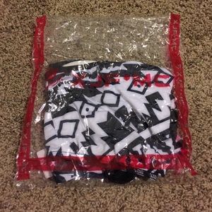 brand new. ordered off trendsgal.com doesn't fit