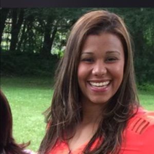 Meet your Posher, Carolina