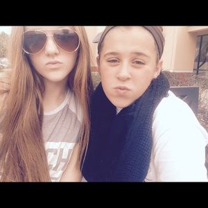 Meet your Posher, Chloe