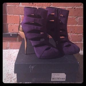 💯 Authentic Giuseppe Zanotti Purple Booties