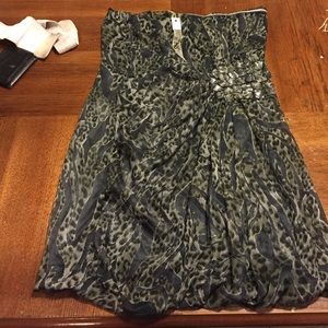 Strapless Green dress with stones on the side