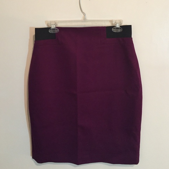 Purple Tahari pencil skirt size 12