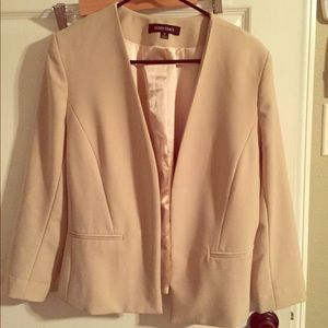 Ellen Tracy neutral blazer